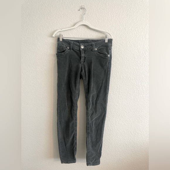 Seven7 skinny corduroy pants - Picture 1 of 5